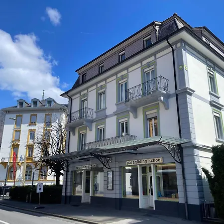 West Center 4 Bed Free Parking Wifi *