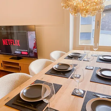West Center 4 Bed Free Parking Wifi Appartement *