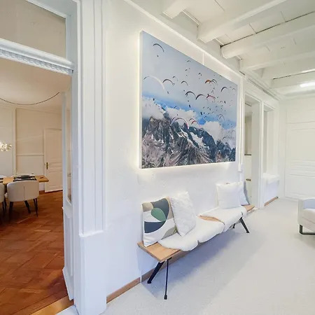 West Center 4 Bed Free Parking Wifi Appartement